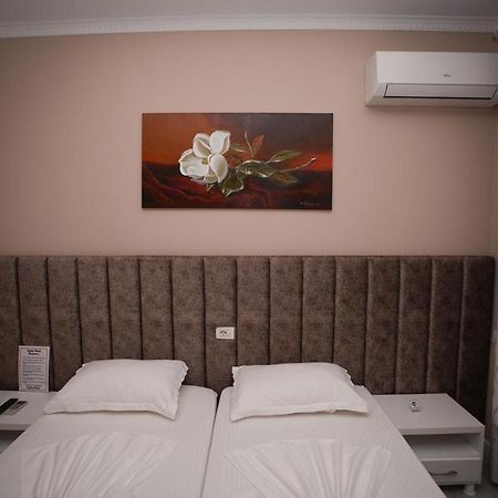 Hotel Kojku Durrës Zewnętrze zdjęcie